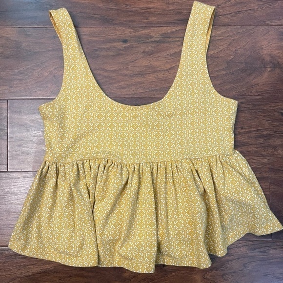 Forever 21 Crop Tank Size S - Picture 1 of 3